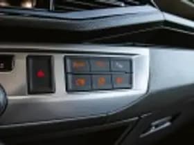 Volkswagen Caravelle thumbnail 67