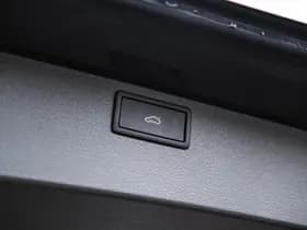 Volkswagen Caravelle thumbnail 120