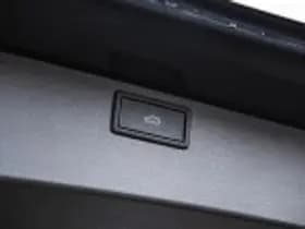 Volkswagen Caravelle thumbnail 43