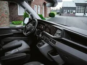 Volkswagen Caravelle thumbnail 7