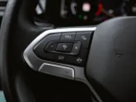 Volkswagen Caravelle thumbnail 63