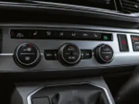 Volkswagen Caravelle thumbnail 69