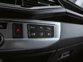 Volkswagen Caravelle thumbnail 71