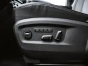 Volkswagen Caravelle thumbnail 79