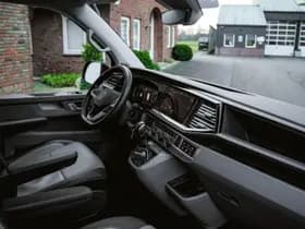 Volkswagen Caravelle thumbnail 90