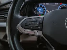 Volkswagen Multivan thumbnail 18