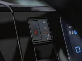 Volkswagen Multivan thumbnail 23