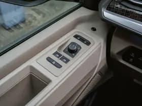 Volkswagen Multivan thumbnail 30