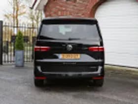 Volkswagen Multivan thumbnail 43