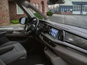 Volkswagen Multivan thumbnail 8