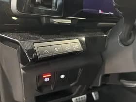 Renault Austral 1.2 E-Tech full hybrid 200 Iconic Esprit Alpine thumbnail 19