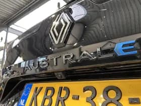 Renault Austral 1.2 E-Tech full hybrid 200 Iconic Esprit Alpine thumbnail 27