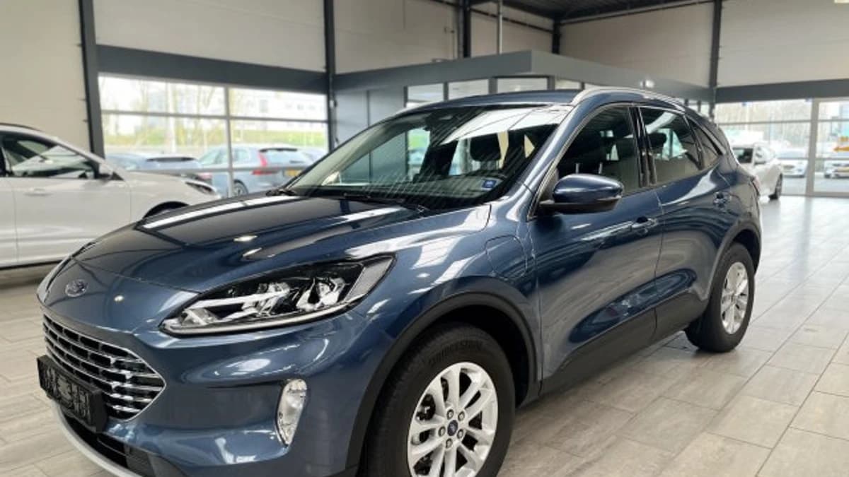 Ford Kuga 2.5 PHEV 225 pk Titanium X AGR stoelen — foto 1