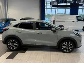 Ford Puma EcoBoost 155 pk Hybrid Titanium thumbnail 4