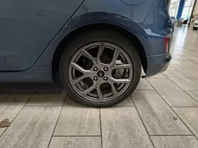 Ford Fiesta EcoBoost Hybrid 125 pk ST-Line thumbnail 5