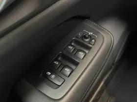 Volvo V60 2.0 T6 Plug-in hybrid AWD 350 pk Essential Bright thumbnail 8