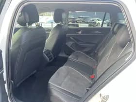 Volkswagen Passat Variant 1.5 eHybrid Business thumbnail 16