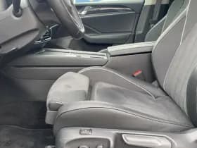 Volkswagen Passat Variant 1.5 eHybrid Business thumbnail 2