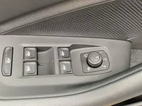 Volkswagen Passat Variant 1.5 eHybrid Business thumbnail 17