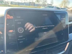 Volkswagen T-Roc 1.5 TSI R-Line thumbnail 19