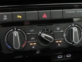 Volkswagen T-Cross Life Edition 1.0 TSI 116 pk thumbnail 28