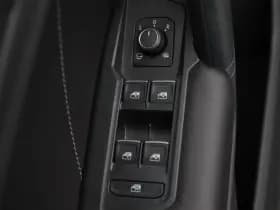 Volkswagen Tiguan 1.5 TSi 150 Pk Automaat R-Line thumbnail 19