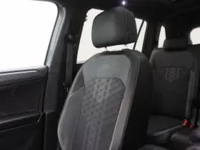 Volkswagen Tiguan Allspace 1.5 TSi 150 Pk Automaat R-Line Business+ 7 Pers thumbnail 38