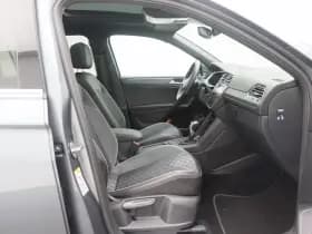 Volkswagen Tiguan Allspace 1.5 TSi 150 Pk Automaat R-Line Business+ 7 Pers thumbnail 44
