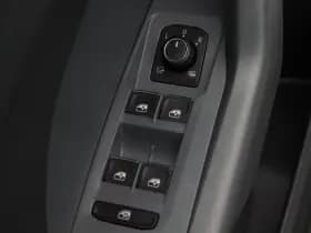 Volkswagen T-Cross 1.0 TSi 115 Pk Style R-Line thumbnail 23