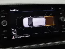 Volkswagen T-Cross 1.0 TSi 115 Pk Style R-Line thumbnail 31