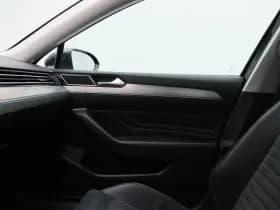 Volkswagen Passat Variant 1.5 TSi 150 Pk Automaat Business thumbnail 32