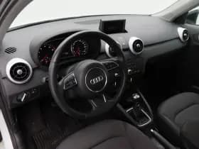 Audi A1 Sportback 1.2 TFSi Admired thumbnail 3