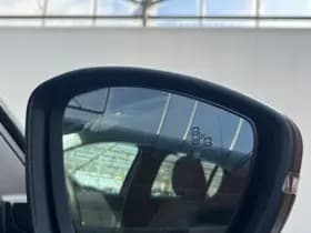 Peugeot 208 Hybrid 110 e-DCS6 Allure thumbnail 32