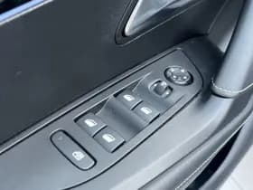 Peugeot E-2008 EV GT 54 kWh thumbnail 26