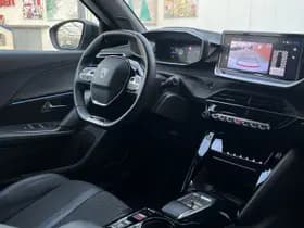Peugeot E-2008 EV GT 54 kWh thumbnail 28
