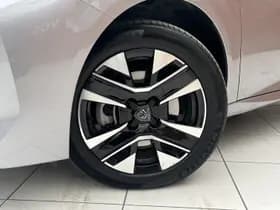 Peugeot 208 Hybrid 110 e-DCS6 Allure thumbnail 4
