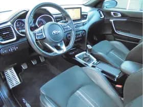 Kia Ceed thumbnail 23