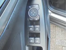 Ford Focus thumbnail 18