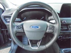 Ford Focus thumbnail 21
