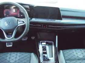 Volkswagen Golf thumbnail 18