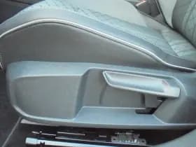 Volkswagen Golf thumbnail 23