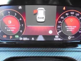 Volkswagen Golf thumbnail 28