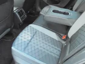 Volkswagen Golf thumbnail 35