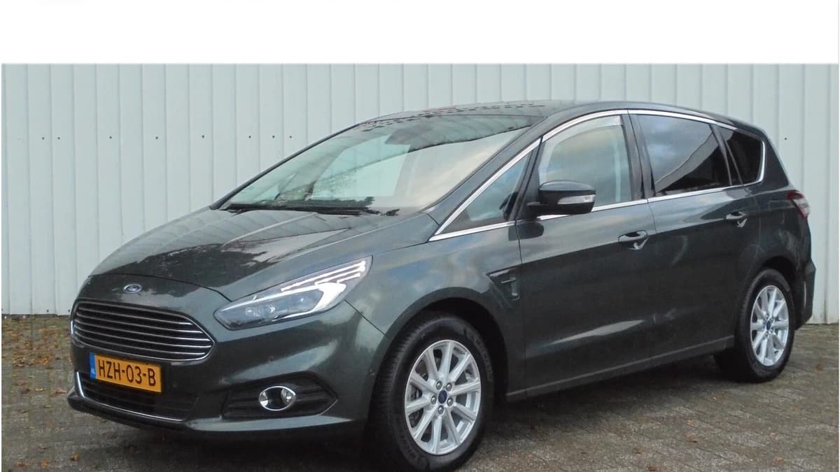 Ford S-Max — foto 1