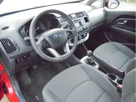 Kia Rio thumbnail 18