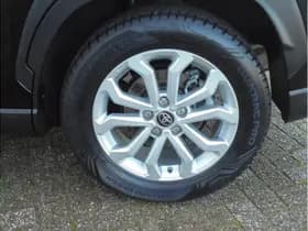 Toyota Corolla thumbnail 11