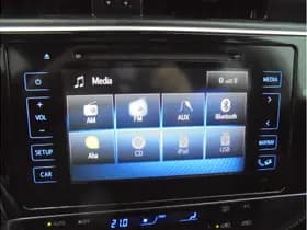 Toyota Auris thumbnail 12