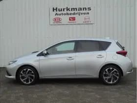 Toyota Auris thumbnail 4