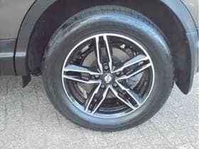 Nissan Qashqai thumbnail 12