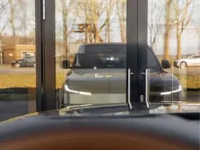 Land Rover Range Rover Sport 3.0 P460e Santorini Momentum Edition PHEV thumbnail 41